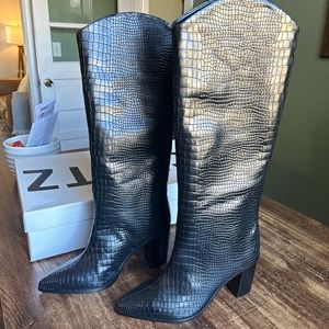 SCHUTZ Maryana Block Boot NWOT